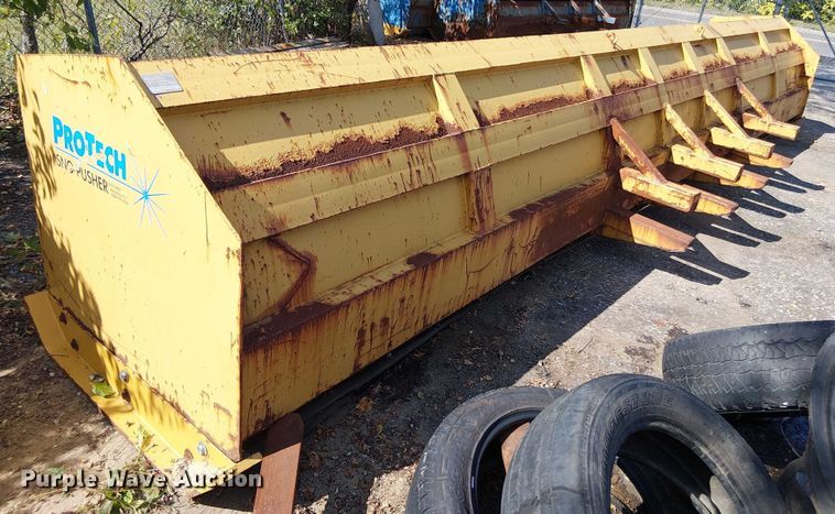 image for item EV4338 Protech wheel loader snow pusher