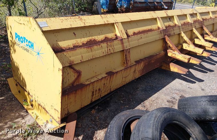 image for item EV4338 Protech wheel loader snow pusher