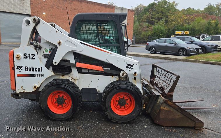 MINI CARGADOR SOBRE RUEDAS 2015 BOBCAT S650