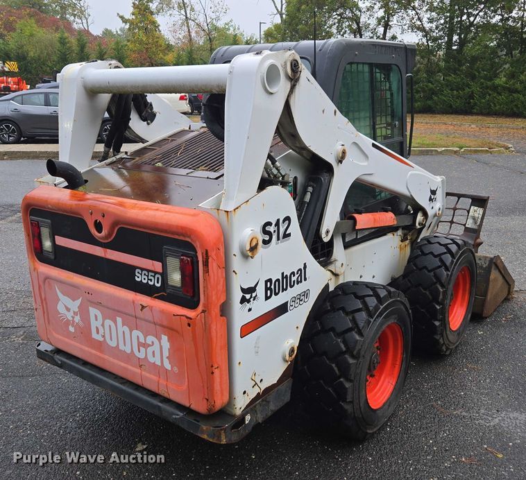 MINI CARGADOR SOBRE RUEDAS 2015 BOBCAT S650