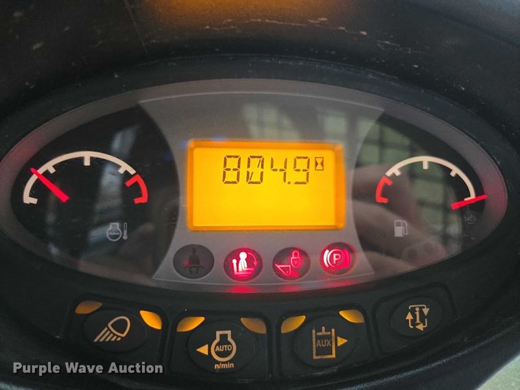 image for item EV4348 2015 Bobcat S650 skid steer loader