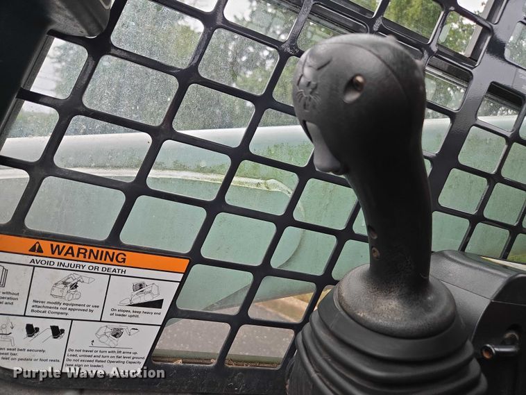 image for item EV4348 2015 Bobcat S650 skid steer loader