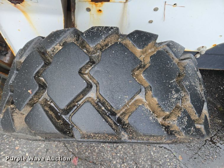 image for item EV4348 2015 Bobcat S650 skid steer loader