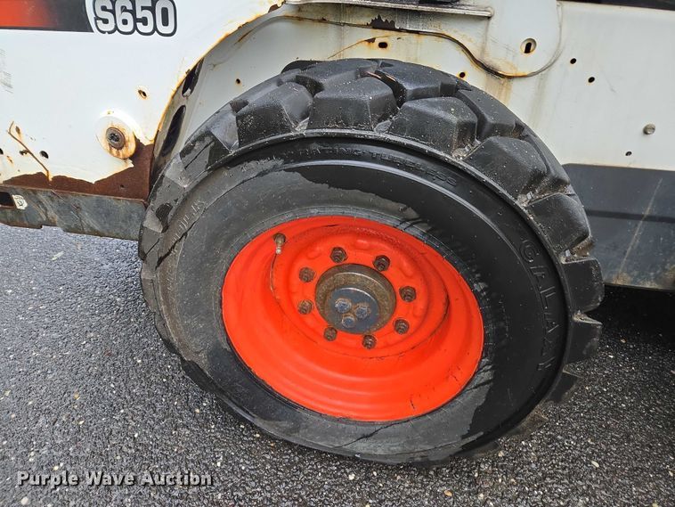 image for item EV4348 2015 Bobcat S650 skid steer loader