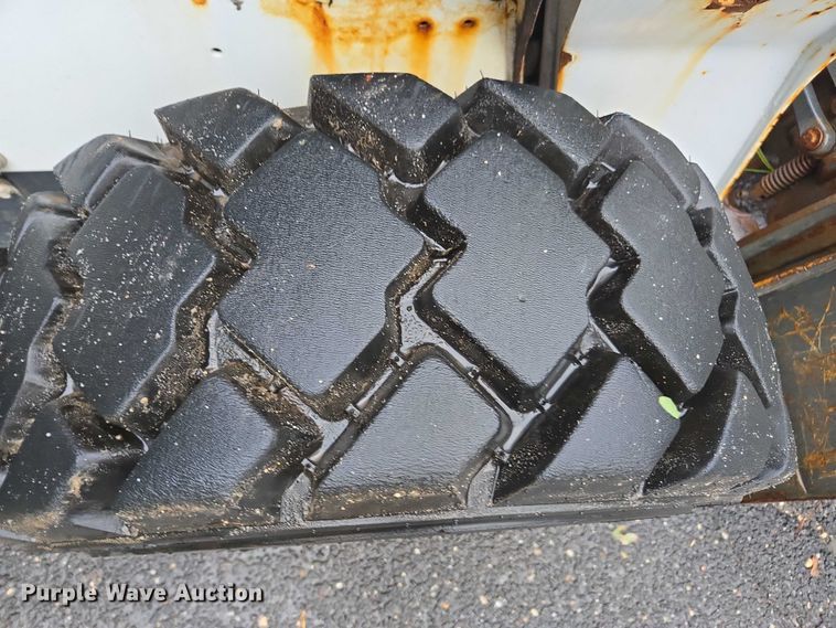 image for item EV4348 2015 Bobcat S650 skid steer loader