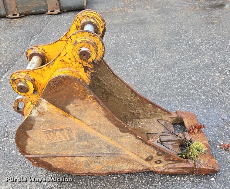 image for item EV4350 Caterpillar excavator bucket
