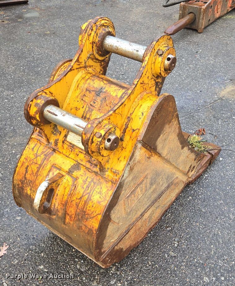 image for item EV4350 Caterpillar excavator bucket
