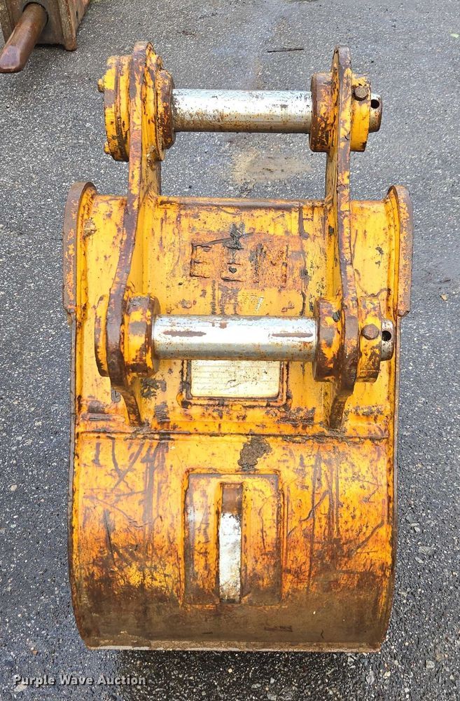 image for item EV4350 Caterpillar excavator bucket