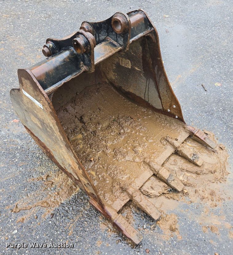 image for item EV4353 Caterpillar excavator bucket
