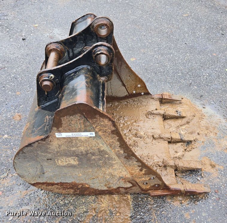 image for item EV4353 Caterpillar excavator bucket