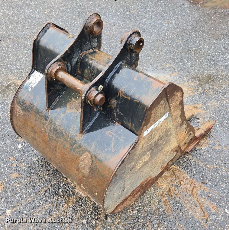 image for item EV4353 Caterpillar excavator bucket