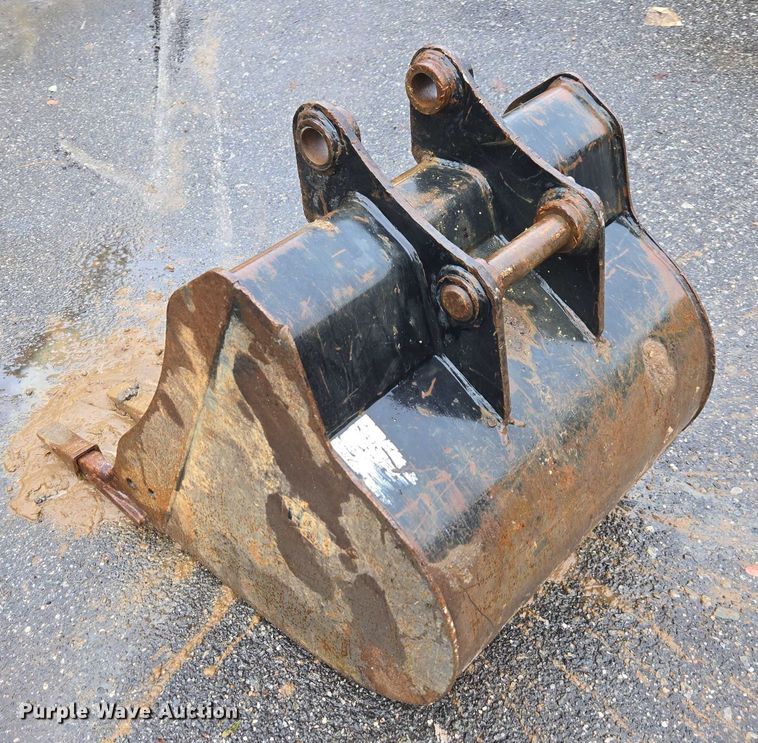 image for item EV4353 Caterpillar excavator bucket