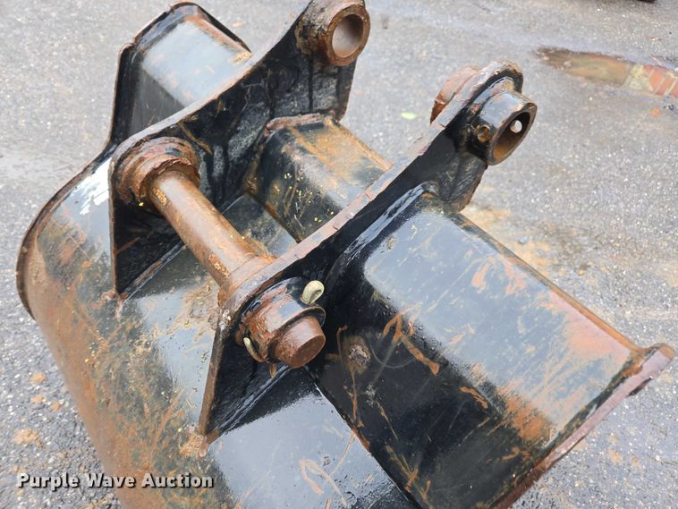 image for item EV4353 Caterpillar excavator bucket