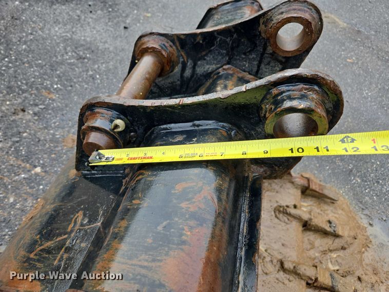 image for item EV4353 Caterpillar excavator bucket
