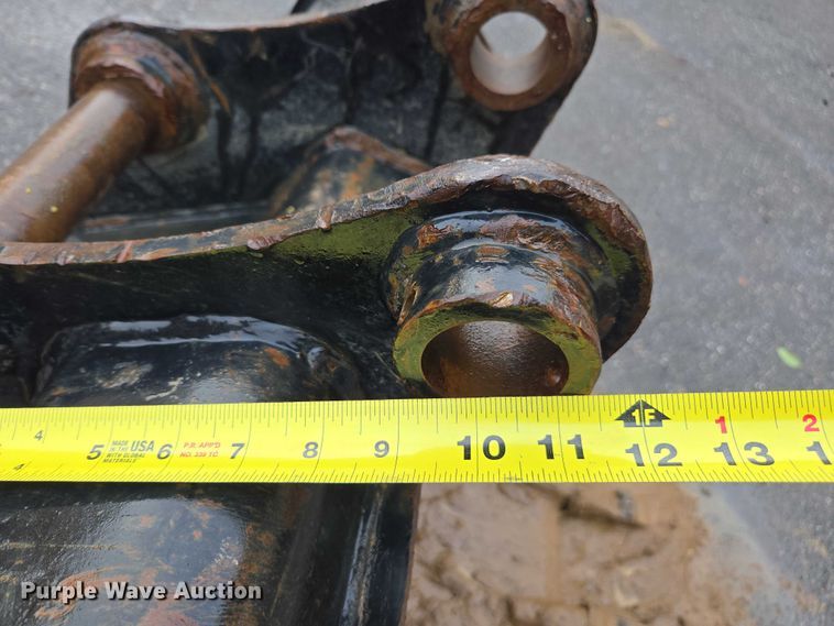 image for item EV4353 Caterpillar excavator bucket