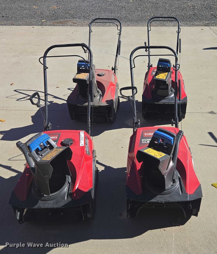 image for item EV4372 snow blowers