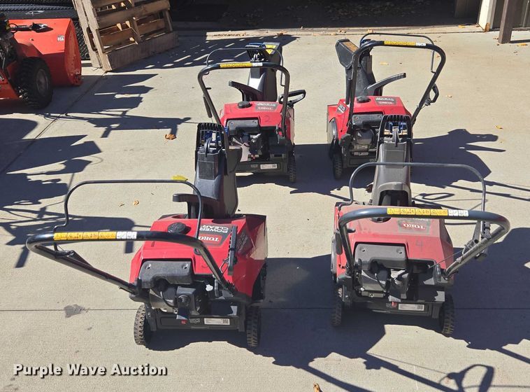 image for item EV4372 snow blowers