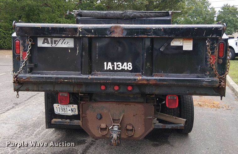 image for item EV5001 2022 Ford F550 Super Duty dump truck