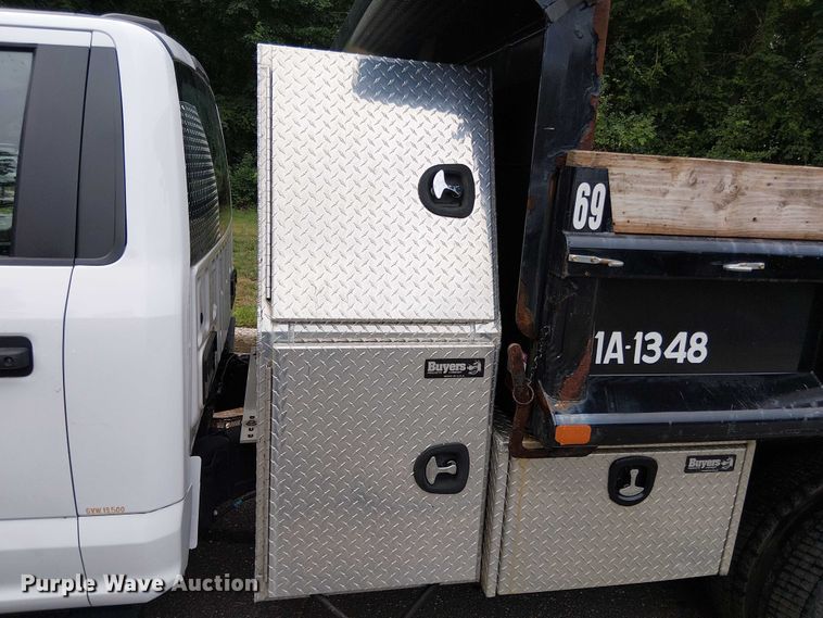 image for item EV5001 2022 Ford F550 Super Duty dump truck