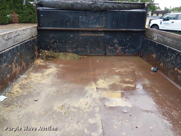 image for item EV5001 2022 Ford F550 Super Duty dump truck