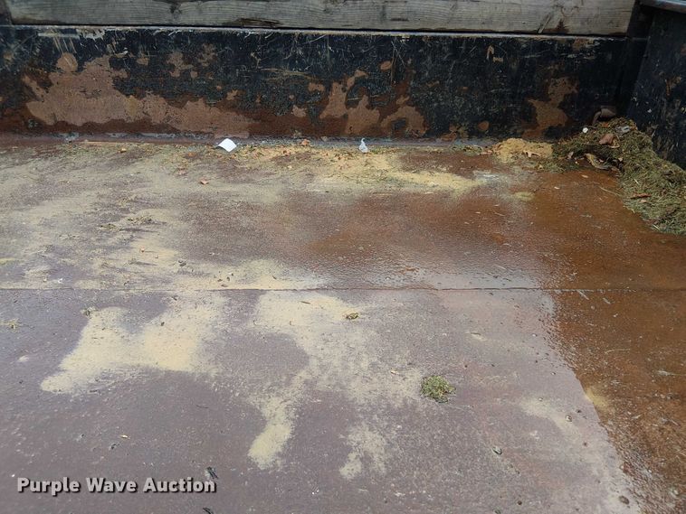 image for item EV5001 2022 Ford F550 Super Duty dump truck