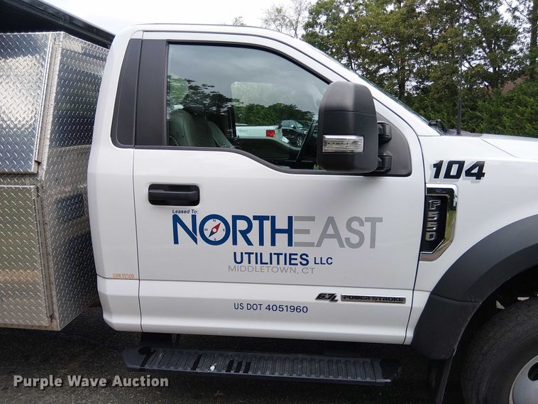 image for item EV5001 2022 Ford F550 Super Duty dump truck