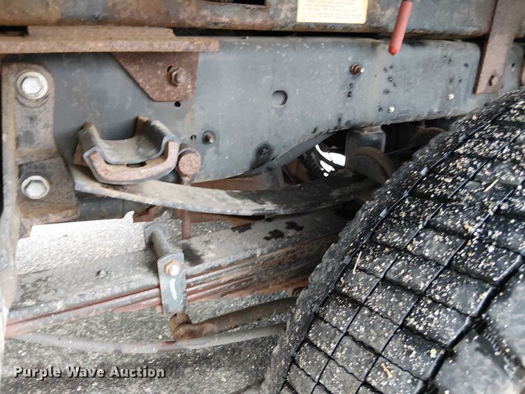 image for item EV5001 2022 Ford F550 Super Duty dump truck