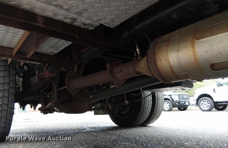 image for item EV5001 2022 Ford F550 Super Duty dump truck