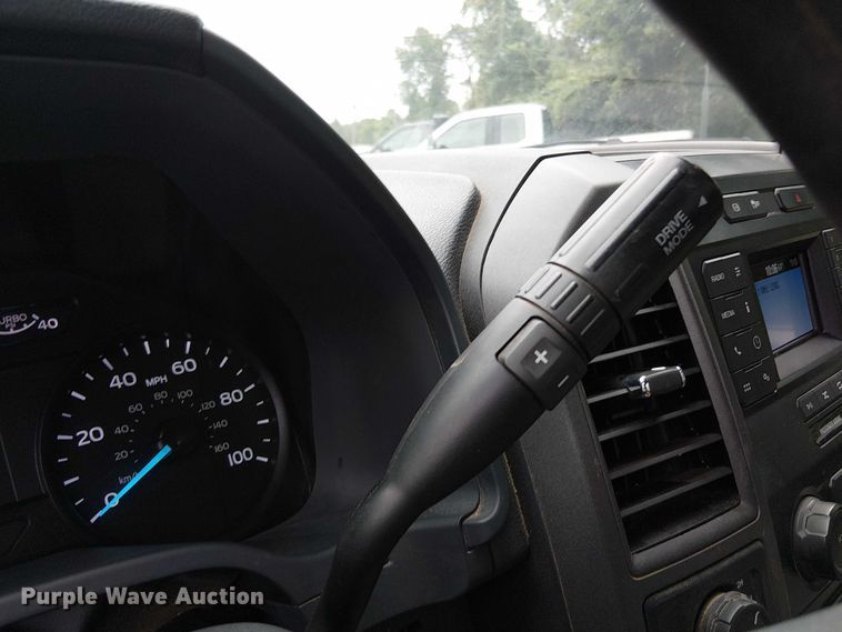 image for item EV5001 2022 Ford F550 Super Duty dump truck