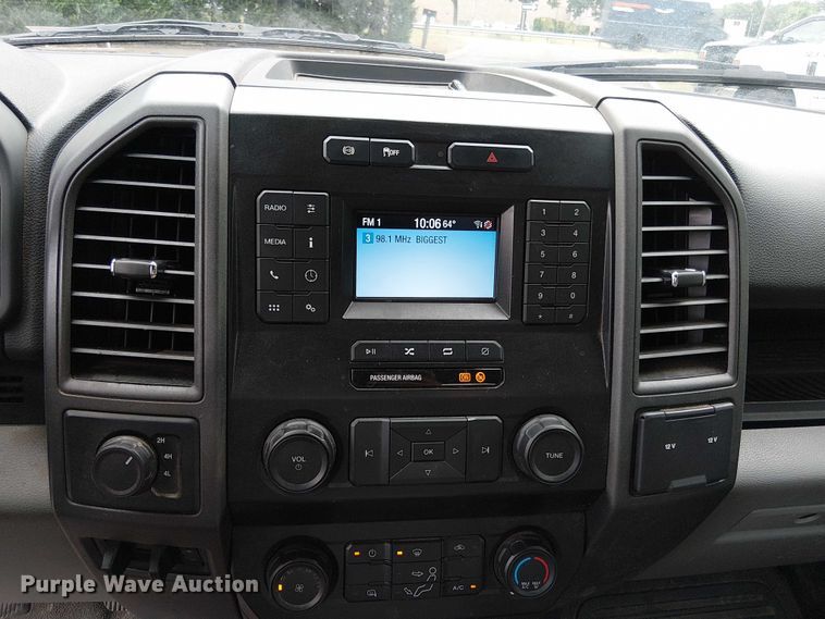 image for item EV5001 2022 Ford F550 Super Duty dump truck