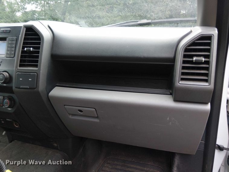 image for item EV5001 2022 Ford F550 Super Duty dump truck