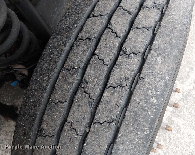 image for item EV5001 2022 Ford F550 Super Duty dump truck