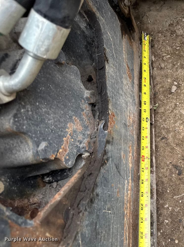 image for item EV5004 2017 Caterpillar PC408B skid steer cold planer