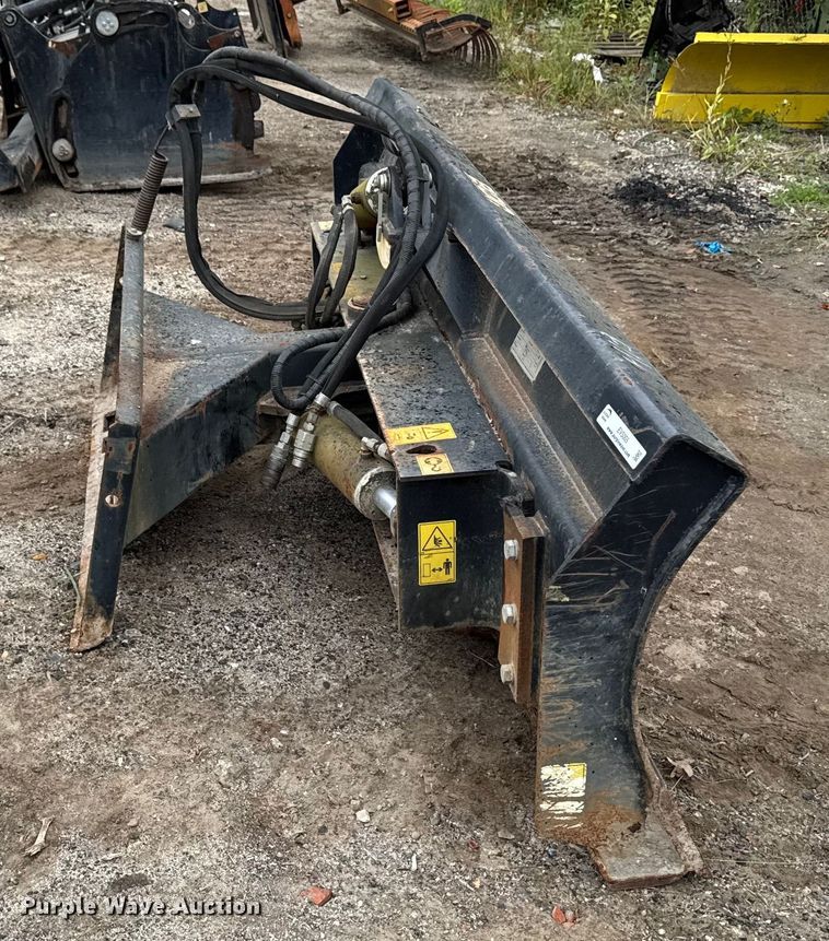 image for item EV5005 JCB HDB96 skid steer dozer blade