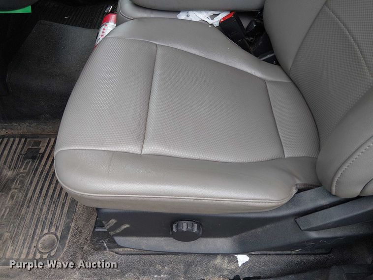 image for item EV5006 2022 Ford F-250 pickup truck