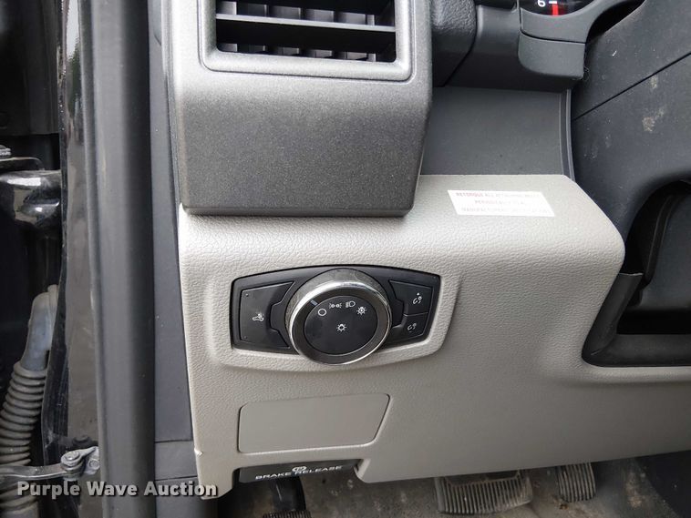 image for item EV5006 2022 Ford F-250 pickup truck