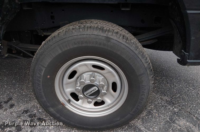 image for item EV5006 2022 Ford F-250 pickup truck