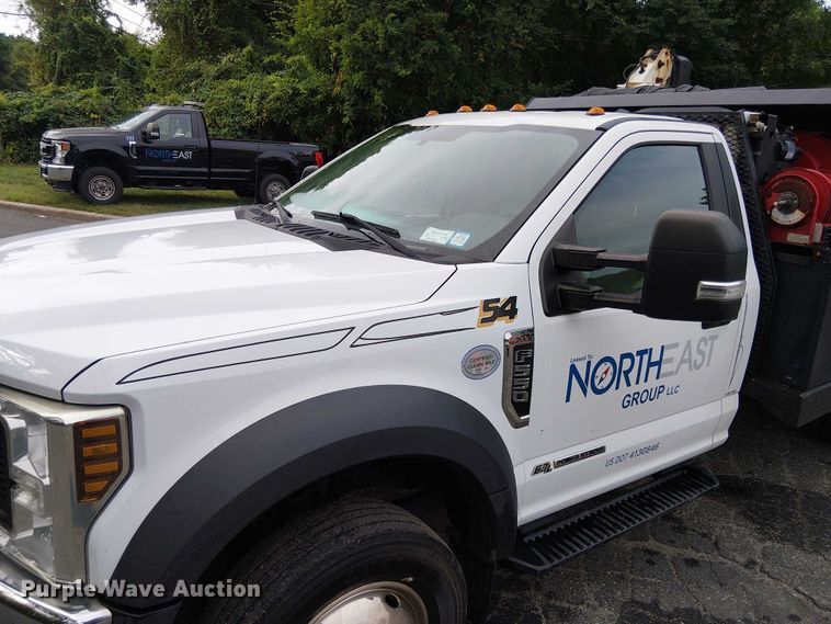 image for item EV5008 2019 Ford F550 Super Duty utility / service truck