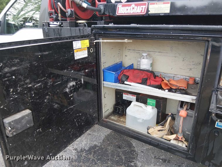 image for item EV5008 2019 Ford F550 Super Duty utility / service truck