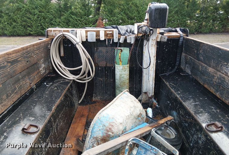 image for item EV5008 2019 Ford F550 Super Duty utility / service truck