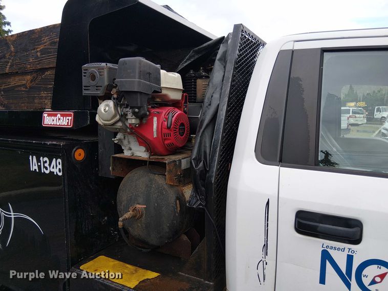 image for item EV5008 2019 Ford F550 Super Duty utility / service truck