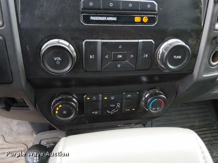 image for item EV5008 2019 Ford F550 Super Duty utility / service truck