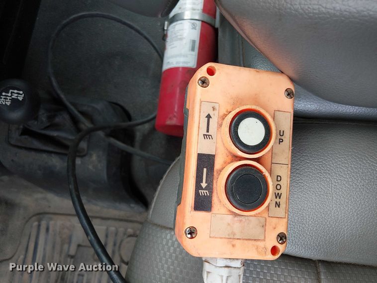 image for item EV5008 2019 Ford F550 Super Duty utility / service truck