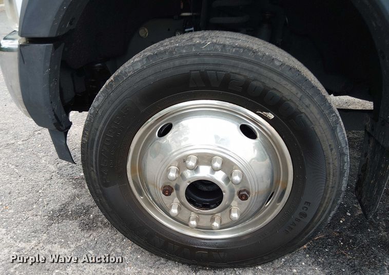 image for item EV5008 2019 Ford F550 Super Duty utility / service truck