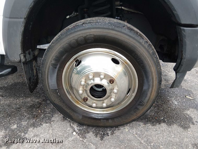 image for item EV5008 2019 Ford F550 Super Duty utility / service truck