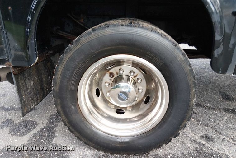 image for item EV5008 2019 Ford F550 Super Duty utility / service truck