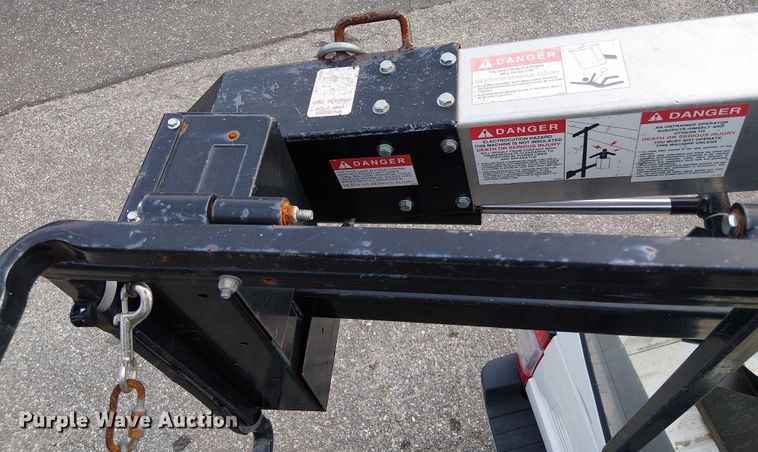 image for item EV5009 2020 Ford F350 bucket truck