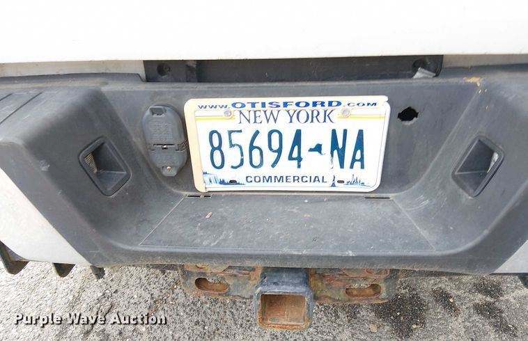 image for item EV5009 2020 Ford F350 bucket truck