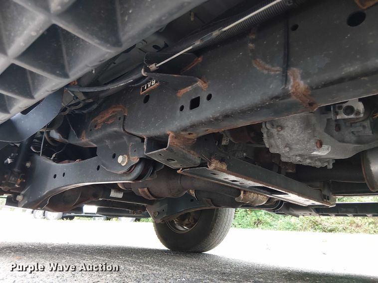 image for item EV5009 2020 Ford F350 bucket truck