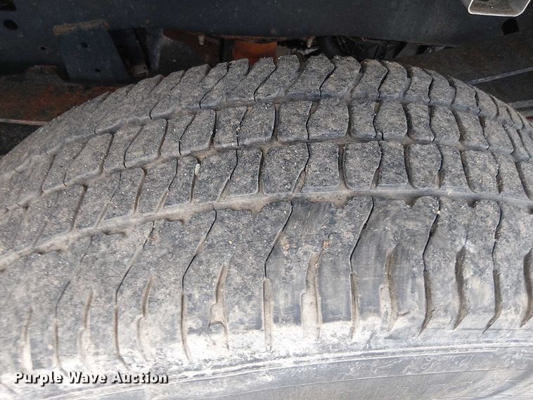 image for item EV5009 2020 Ford F350 bucket truck